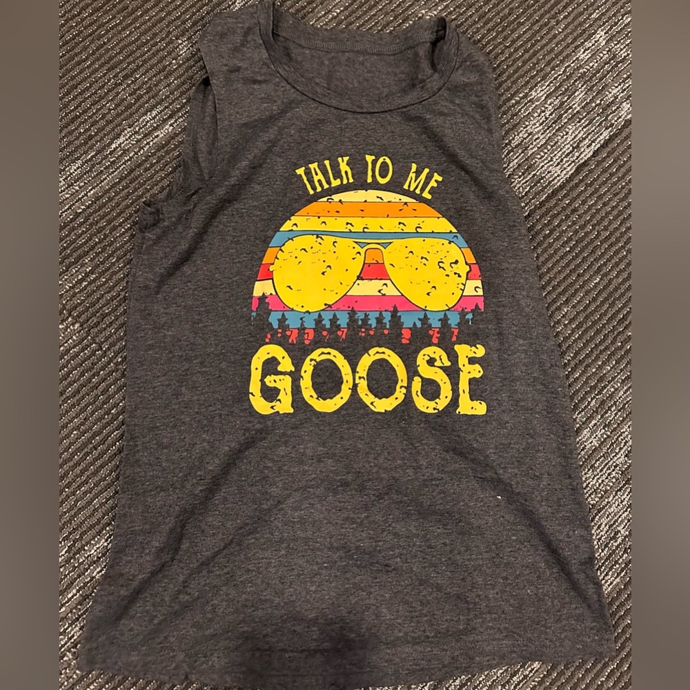 Talk to me Goose tank top, size small